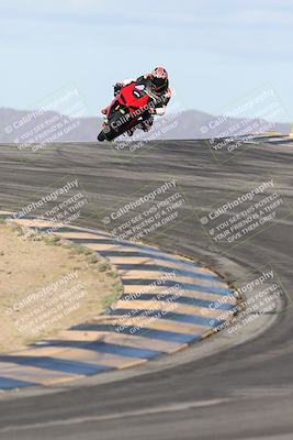 media/Nov-16-2025-Race Pace (Sun) [[8c5fa54630]]/Verified Riders/1-Turns 9 and 10 (925am)/